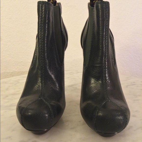L.A.M.B Black Leather Ankle Platform Booties. Round Toe Wm Sz 7 M - Picture 8 of 15